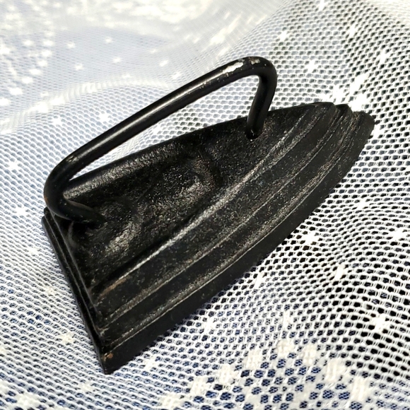 VTG Cast Iron Metal Children's Toy Sad Iron Heavy Metal Saleman's Sample - Picture 6 of 11